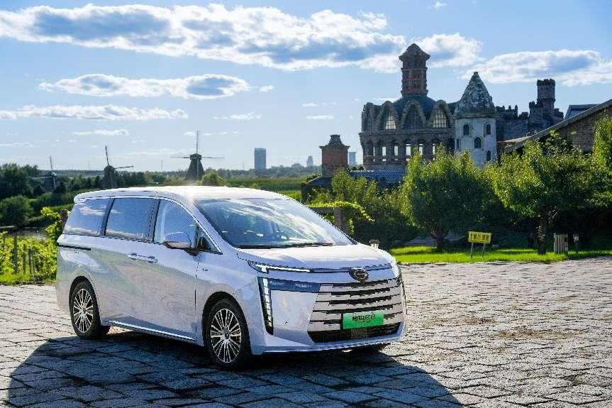 领军中国MPV赛道，广汽传祺以“专家级”实力重塑高端出行新标杆